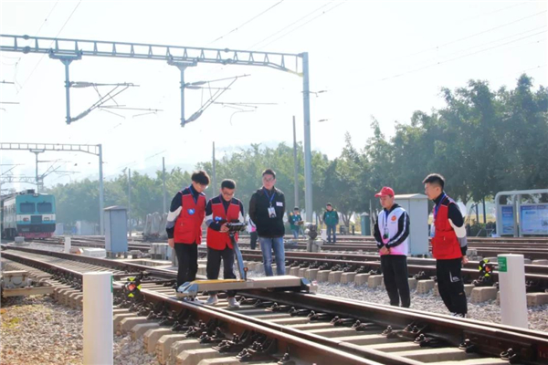 ̫������tyc4633